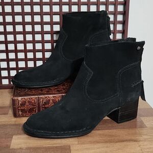 SIZE 6 | UGG Bandara Ankle Suede Boots